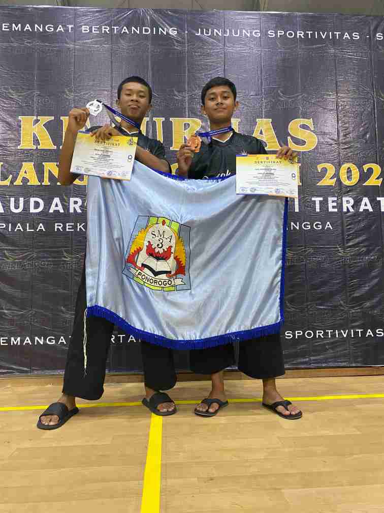 Prestasi Moncer Kembali Ditorehkan SMAN 3 Ponorogo, Raih Mendali Airlangga Cup&nbsp;2024